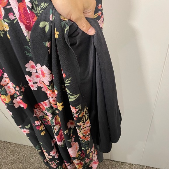 NWT Julia Jordan Black Floral Maxi Dress Size 12 Flutter Sleeve V-Neck - Picture 11 of 16